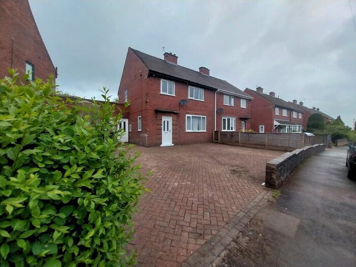 3 Bedroom Semi-Detached House To Rent In Acacia Avenue, Bramley, S66