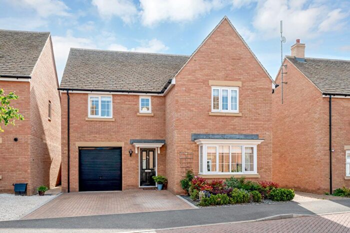 4 Bedroom Detached House For Sale In Sissons Close, Barnack, Stamford, PE9