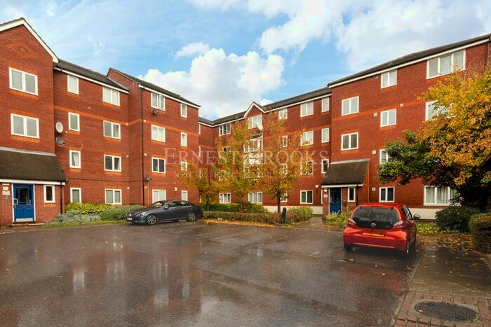 2 Bedroom Flat To Rent In Tideside Court, Harlinger Street, Woolwich, SE18