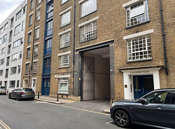 Garage / Parking To Rent In Curlew Street, London, SE1