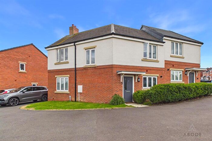 3 Bedroom Semi-Detached House For Sale In Parkinson Road, Burton-On-Trent, DE13