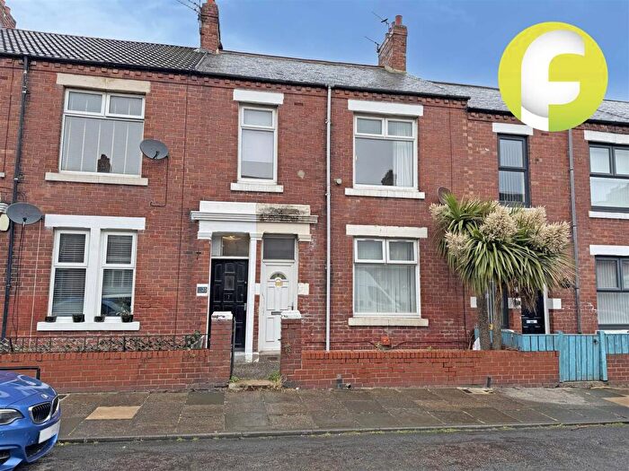 2 Bedroom Flat For Sale In Lansdowne Terrace, North Shields, NE29