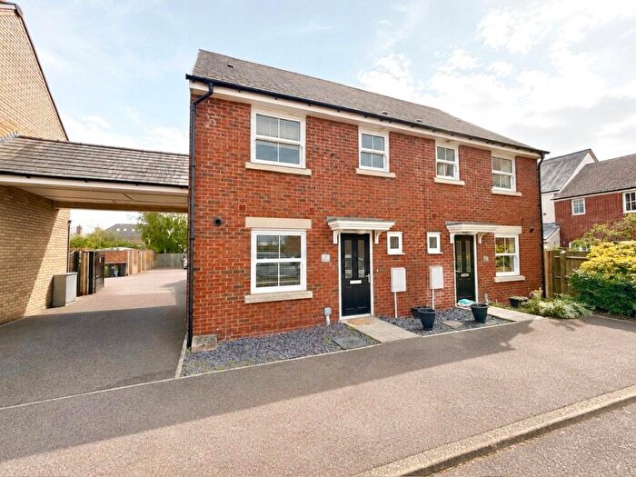 3 Bedroom Semi-Detached House To Rent In Avocet Road, Wixams, Bedford, MK42
