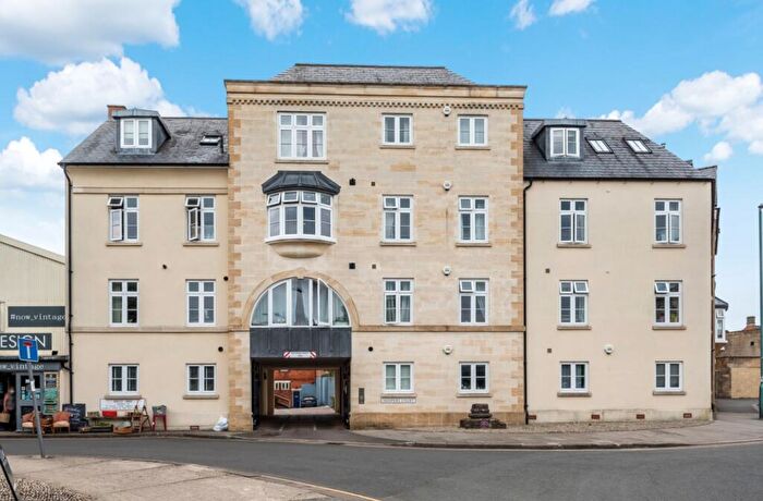2 Bedroom Apartment To Rent In West Way, Cirencester, Gloucestershire, GL7
