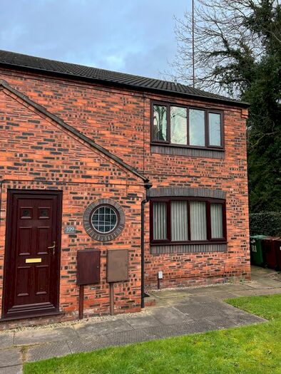 1 Bedroom Flat To Rent In Queen Street, Rugeley, WS15