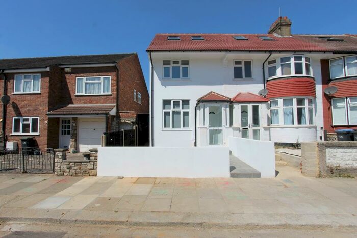 3 Bedroom House To Rent In Chichester Road, London, N9
