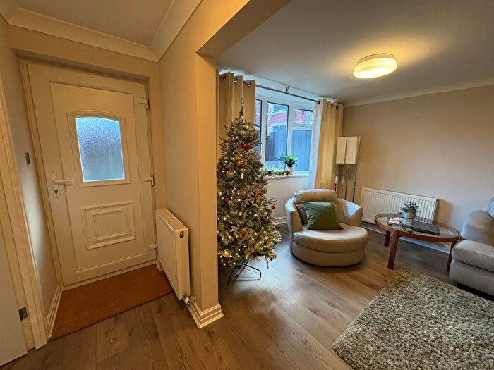 1 Bedroom House To Rent In Clifton Drive North, Lytham St Annes, FY8