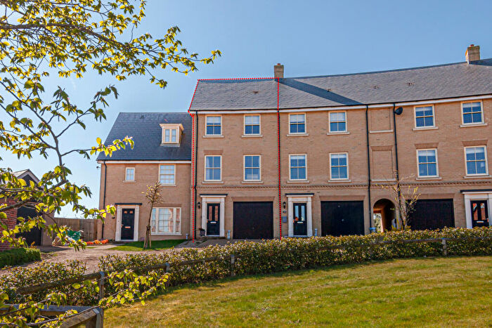 4 Bedroom Town House For Sale In Bibbys Way, Framlingham, IP13