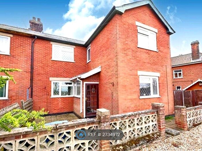 4 Bedroom Semi-Detached House To Rent In Landseer Road, Ipswich, IP3