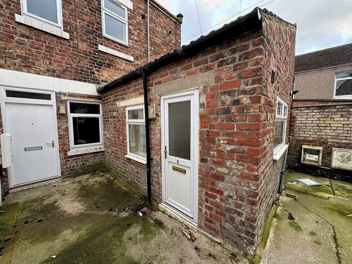 1 Bedroom Flat To Rent In Station Road, Loftus, Saltburn-By-The-Sea, TS13