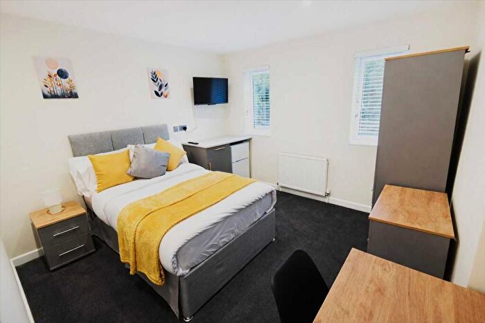 Studio To Rent In The Brent, Room, Dartford, DA1