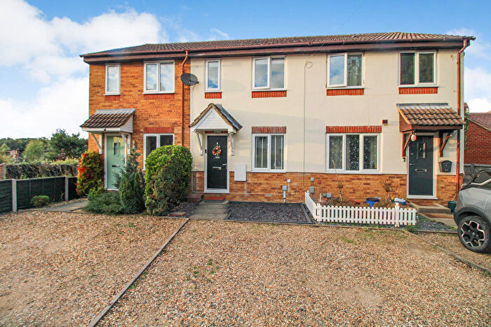 2 Bedroom Terraced House For Sale In Ampthill Road, Shefford, SG17