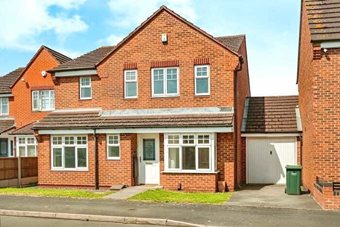 4 Bedroom Detached House To Rent In Reeves Close, Tipton, West Midlands, DY4