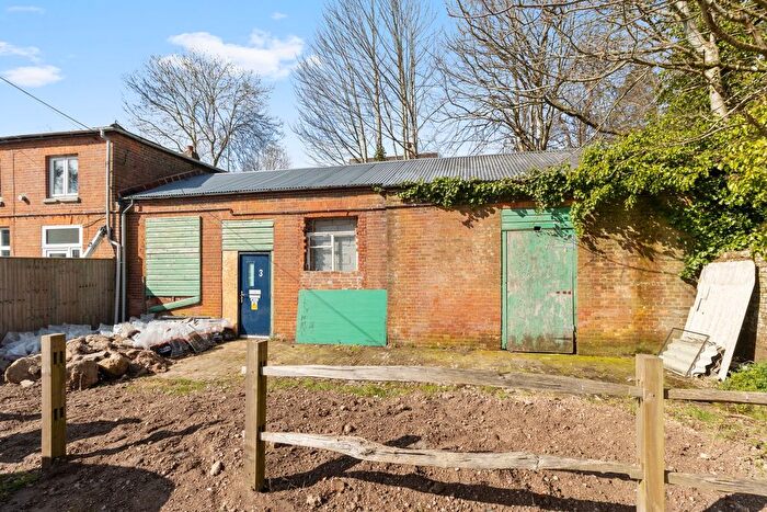 6 Bedroom Terraced House For Sale In Vinehall Road, Robertsbridge, TN32