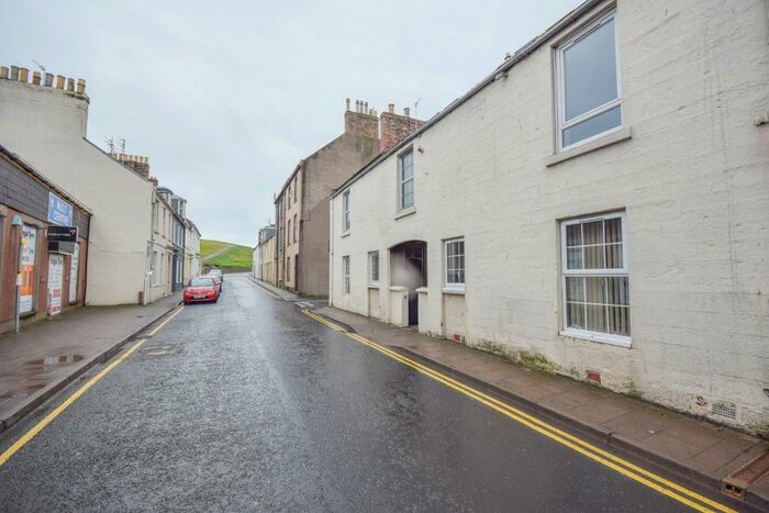 2 Bedroom Flat To Rent In Hill Street, Arbroath, Angus, DD11