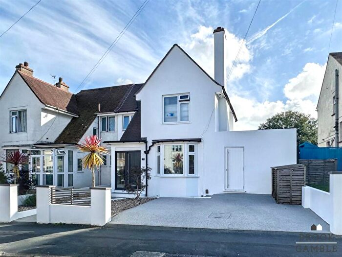 4 Bedroom Semi-Detached House For Sale In North Avenue, Eastbourne, BN20
