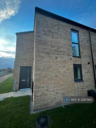 2 Bedroom End Of Terrace House To Rent In Furlong Way, Salford, M6