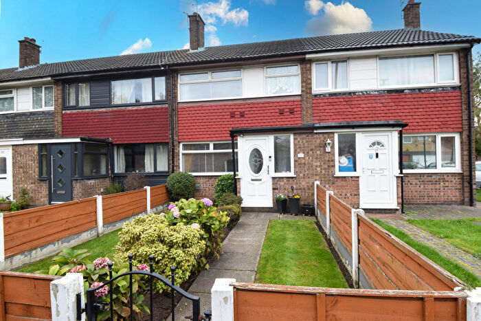 3 Bedroom Terraced House For Sale In Stroma Gardens, Davyhulme, M41