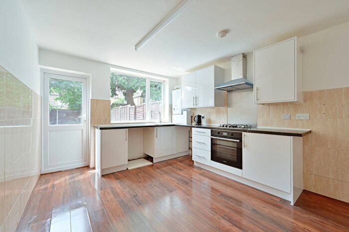 4 Bedroom Terraced House To Rent In Malden Road, Watford, Watford, WD17