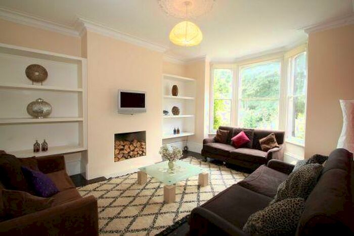 5 Bedroom Terraced House To Rent In Cliff Road, Leeds, LS6