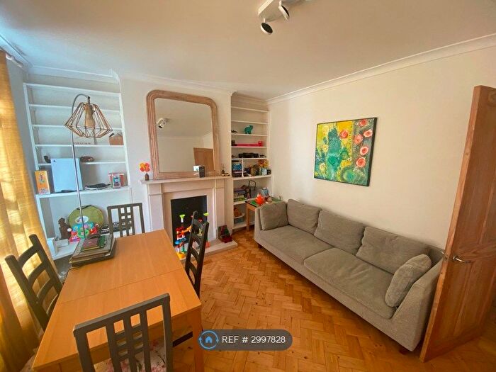 2 Bedroom Flat To Rent In Henry Jackson Road, London, SW15