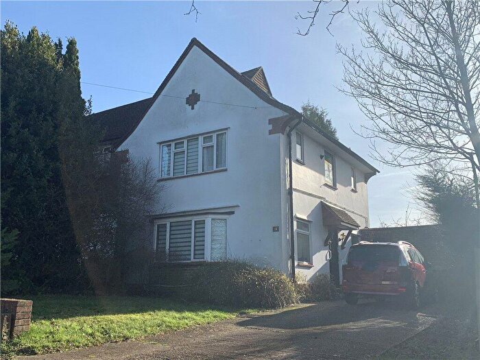 4 Bedroom End Of Terrace House For Sale In Upland Way, Epsom, Surrey, KT18