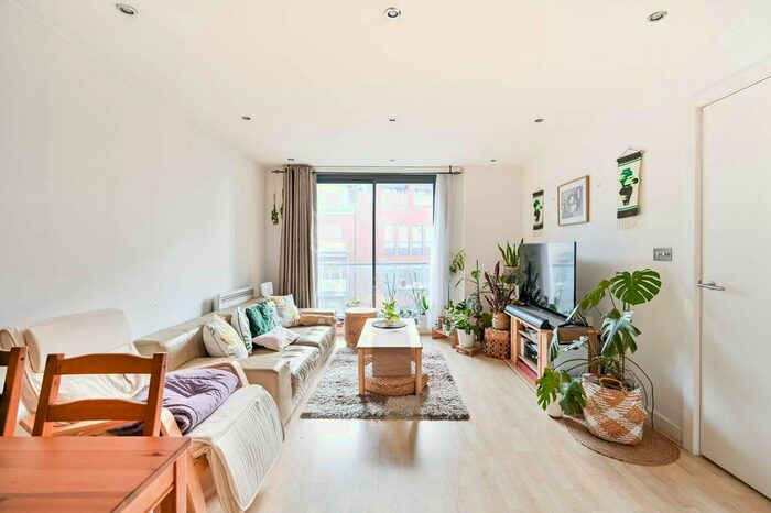 1 Bedroom Flat To Rent In London Road, Kingston, Kingston Upon Thames, KT2