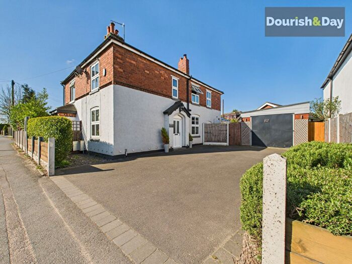 2 Bedroom Semi-Detached House For Sale In Walsall Road, Great Wyrley, WS6