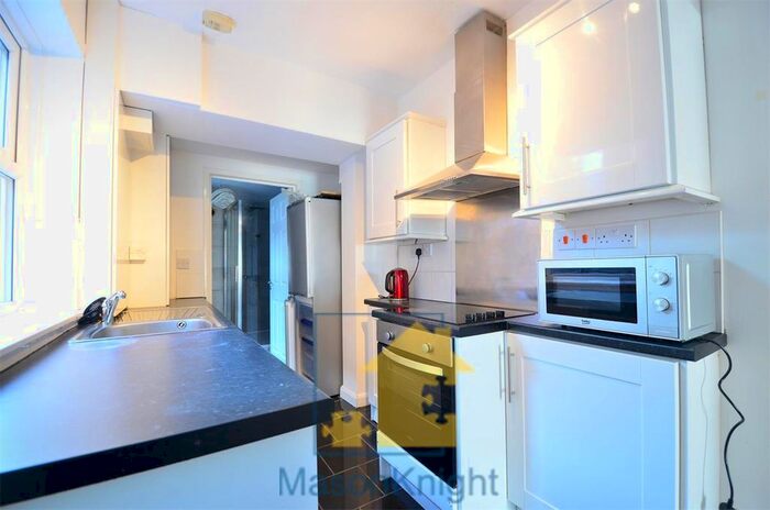 4 Bedroom Terraced House To Rent In Westminster Road, Student Property - Selly Oak, Birmingham, B29