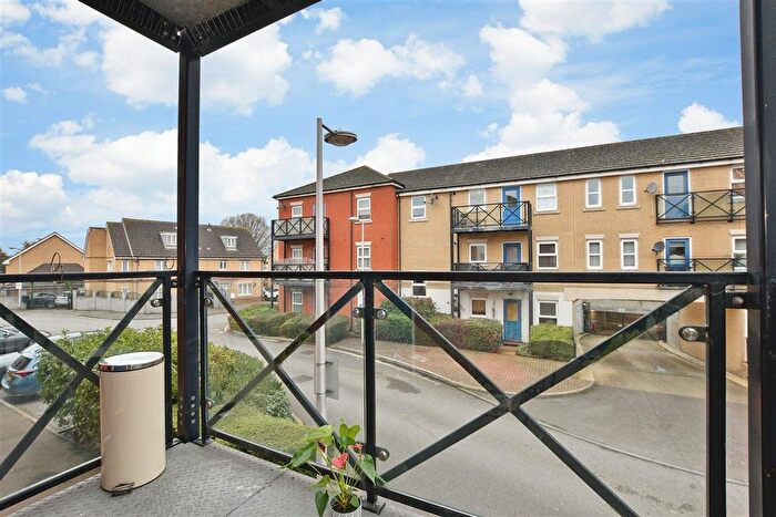 2 Bedroom Flat For Sale In Glandford Way, Chadwell Heath, Romford, Essex, RM6