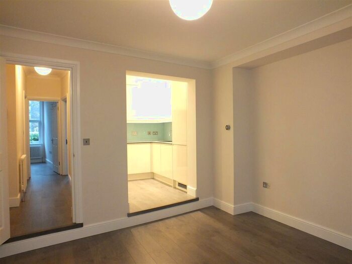 2 Bedroom Flat To Rent In Fleet Road, Hampstead, NW3