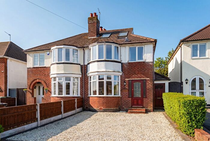 4 Bedroom Semi-Detached House For Sale In Shalford Road, Solihull, B92