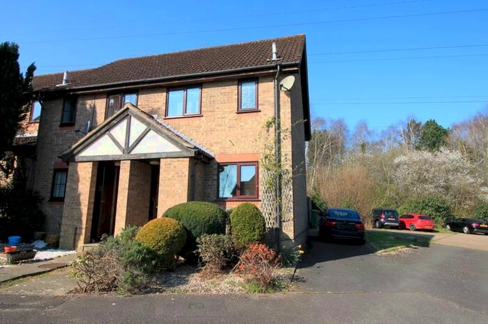 2 Bedroom Semi-Detached House To Rent In Goodlands Vale, Hedge End, Southampton, SO30