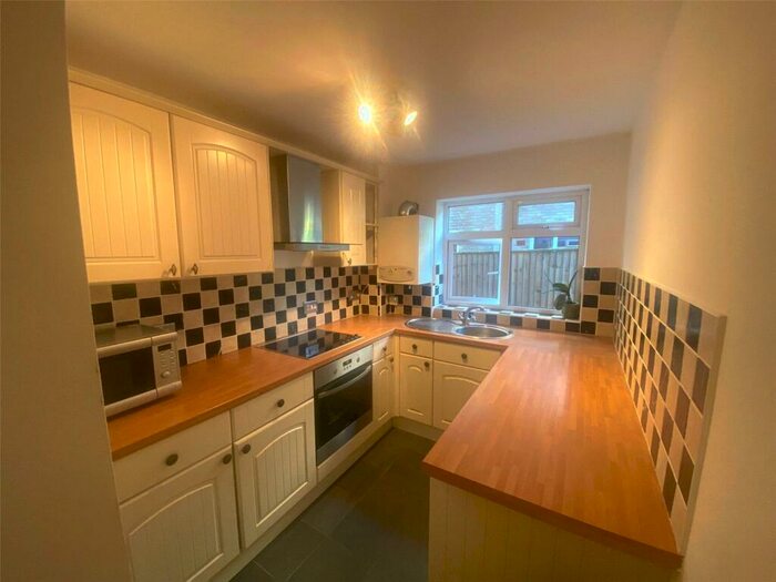 1 Bedroom Apartment To Rent In Albemarle Road, Beckenham, BR3