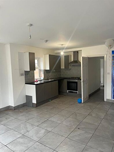 2 Bedroom Flat To Rent In Birmingham New Road, Dudley, DY1