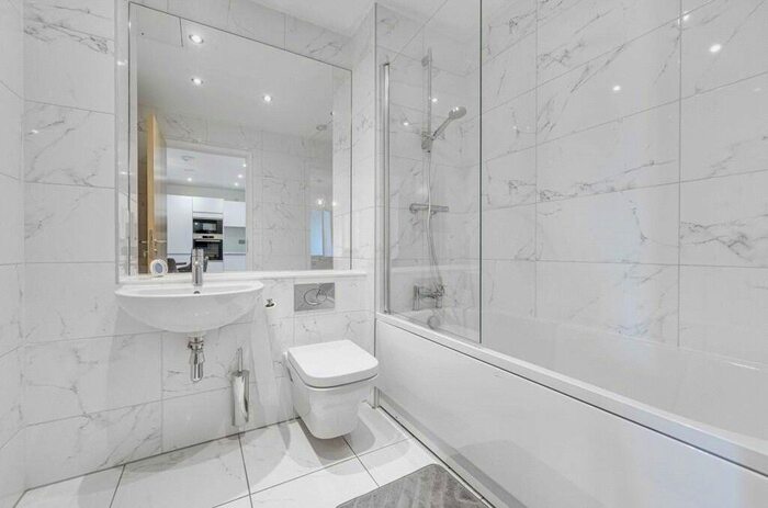 2 Bedroom Flat To Rent In Fanshaw Street, Islington, London, N1