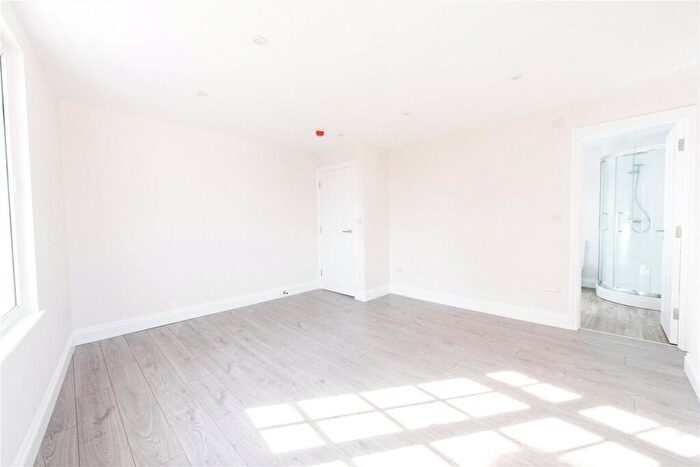 2 Bedroom Apartment To Rent In High Street South, Olney, Buckinghamshire, MK46