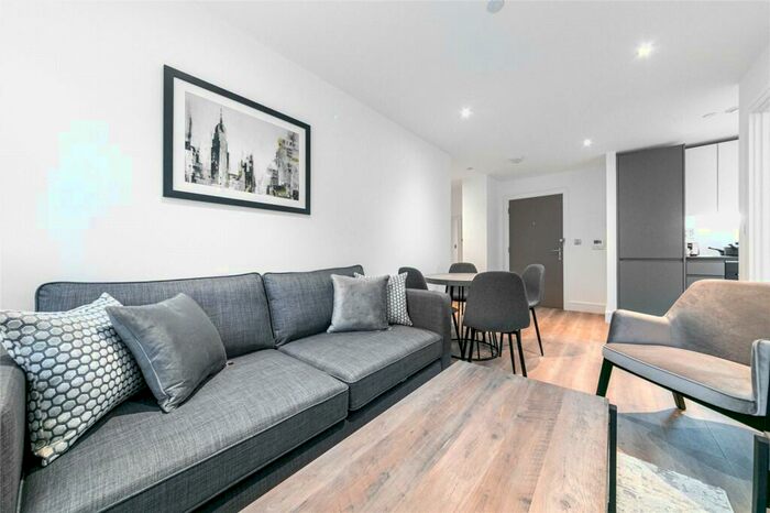 1 Bedroom Apartment To Rent In Wood Street, East Grinstead, West Sussex, RH19
