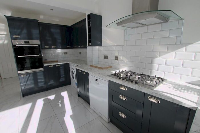 3 Bedroom Property To Rent In Potters Grove, New Malden, KT3