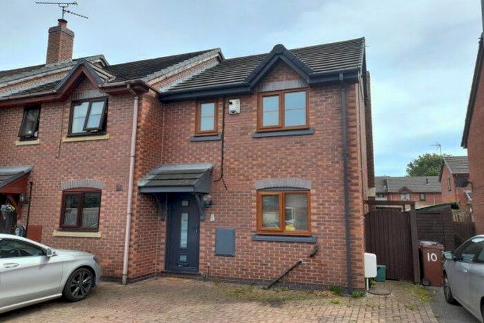 2 Bedroom Property To Rent In Maes Alarch, Treffynnon, CH8
