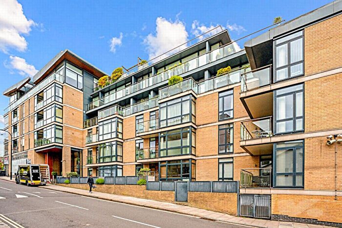 2 Bedroom Flat For Sale In Lymington Road, West Hampstead, NW6