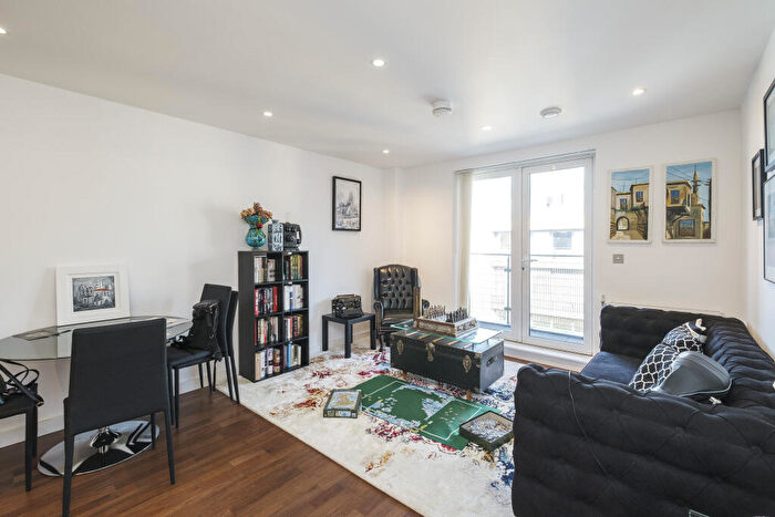 2 Bedroom Flat To Rent In Drew House, Deptford, SE8