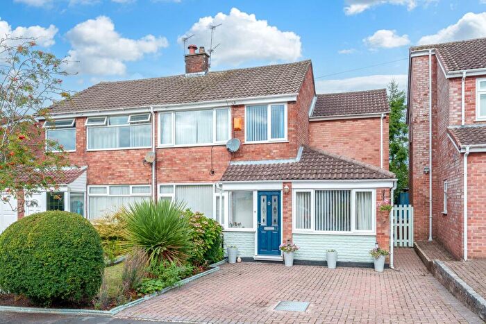 4 Bedroom Semi-Detached House For Sale In Delph Park Avenue, Aughton, L39