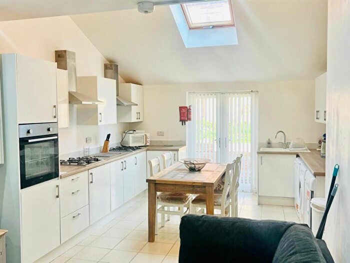 5 Bedroom Detached House To Rent In Arnesby Road, Nottingham, NG7