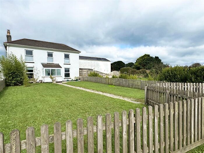 4 Bedroom Property For Sale In East Hill Farm, Blackwater, Truro, TR4