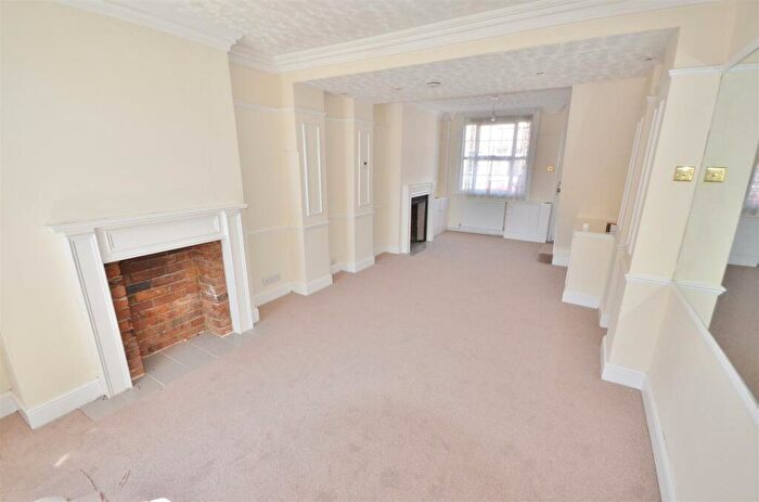 3 Bedroom Terraced House For Sale In Tavistock Street, South Luton, LU1