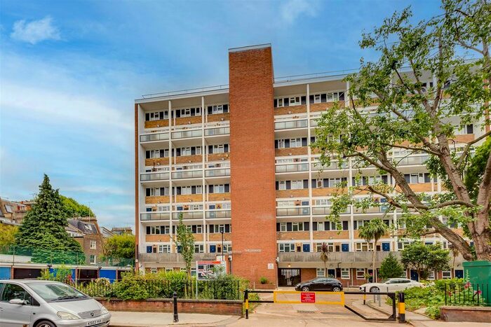 2 Bedroom Flat To Rent In The Grange, Lisgar Terrace, London, W14