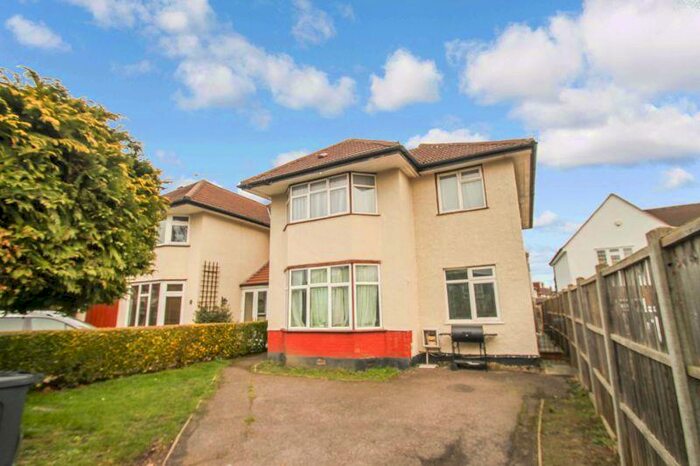 5 Bedroom Semi-Detached House To Rent In Joel Street, Pinner, Middlesex, HA5