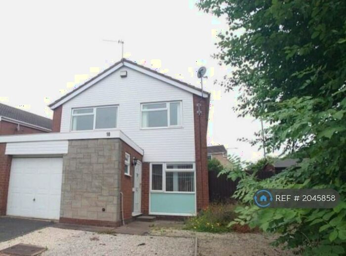 3 Bedroom Detached House To Rent In Pembroke Close, Warwick, CV34