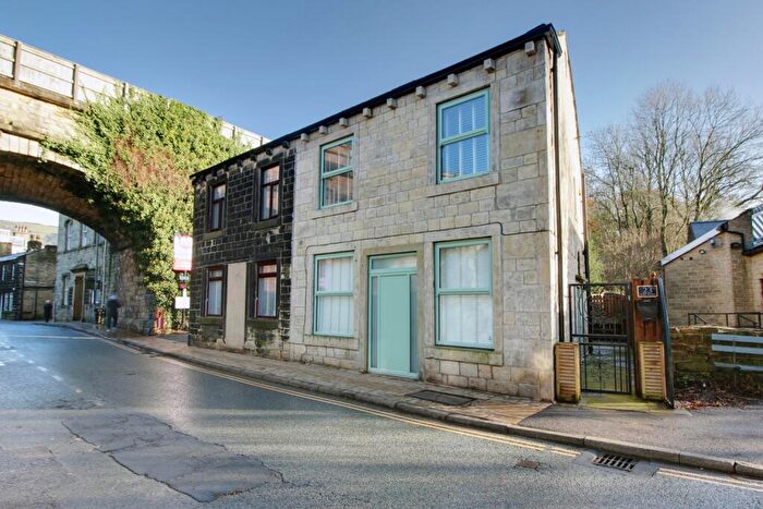 3 Bedroom Semi Detached House For Sale In New Road, Mytholmroyd, HX7